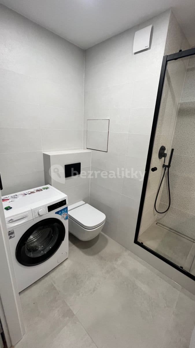 Prenájom bytu 2-izbový 42 m², Ciolkovského, Praha, Praha Prenájom bytu 2-izbový 42 m², Ciolkovského, Praha, Praha