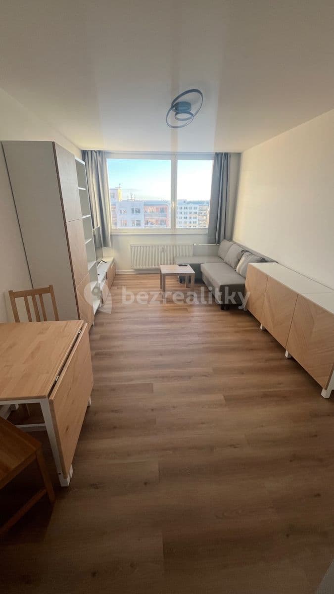 Prenájom bytu 2-izbový 42 m², Ciolkovského, Praha, Praha Prenájom bytu 2-izbový 42 m², Ciolkovského, Praha, Praha