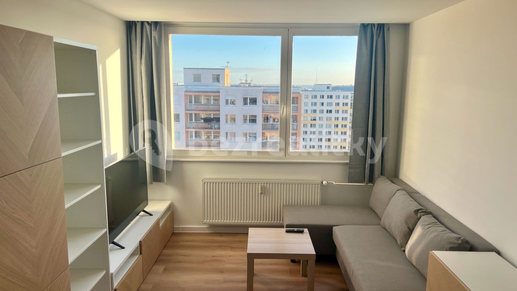Prenájom bytu 2-izbový 42 m², Ciolkovského, Praha, Praha Prenájom bytu 2-izbový 42 m², Ciolkovského, Praha, Praha