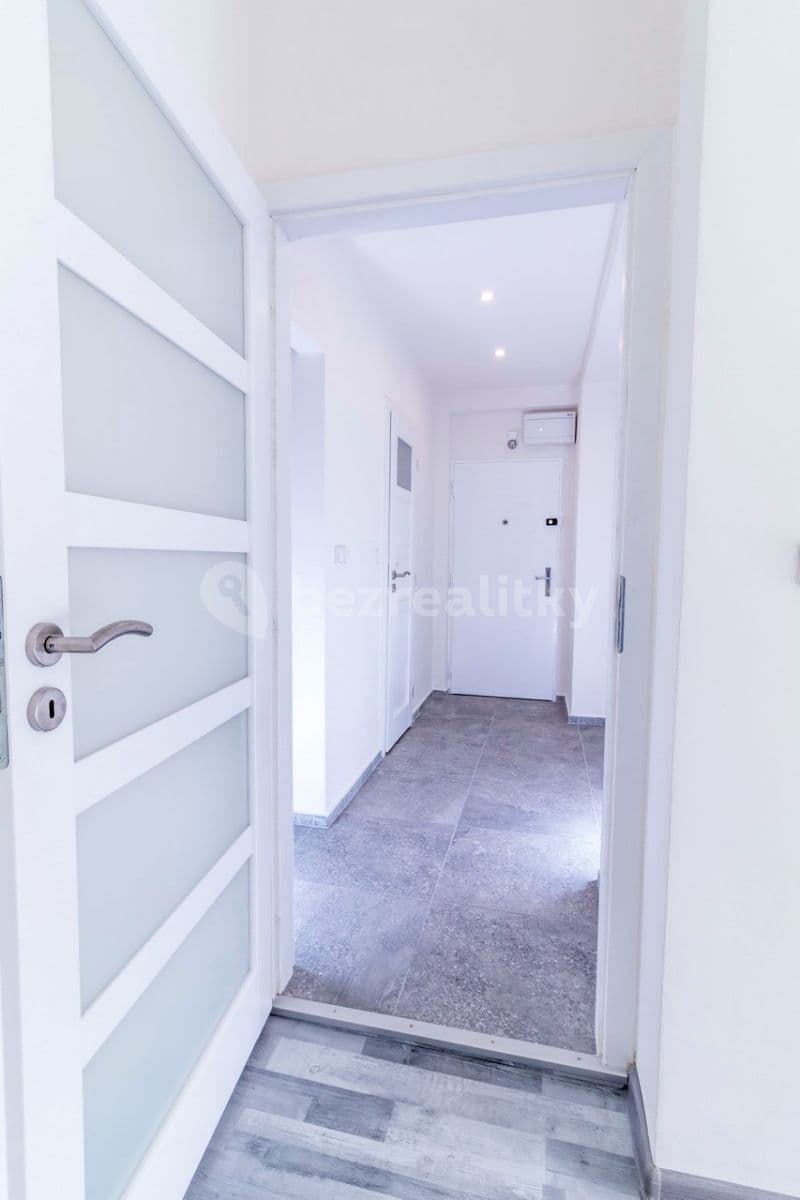 Prenájom bytu 2-izbový 53 m², Pod Lipami, Praha, Praha Prenájom bytu 2-izbový 53 m², Pod Lipami, Praha, Praha