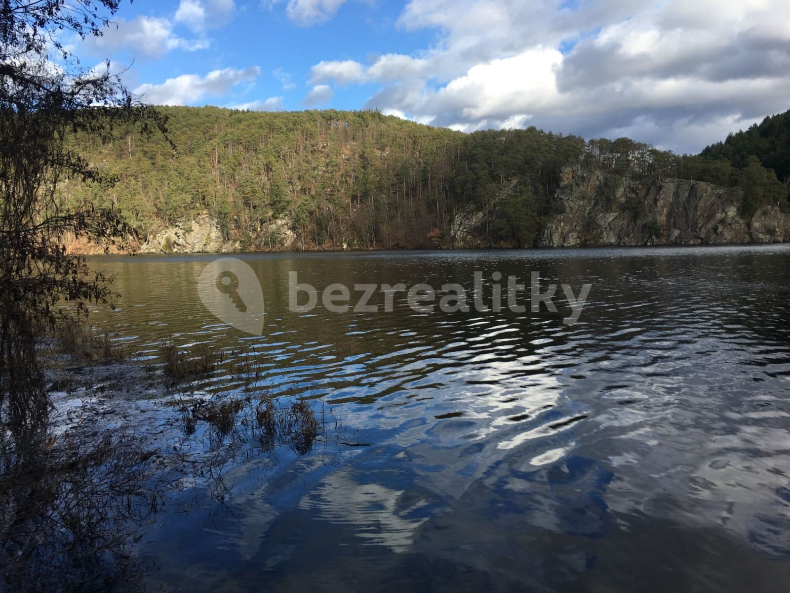 Predaj pozemku 2.600 m², Zduchovice, Středočeský kraj Predaj pozemku 2.600 m², Zduchovice, Středočeský kraj