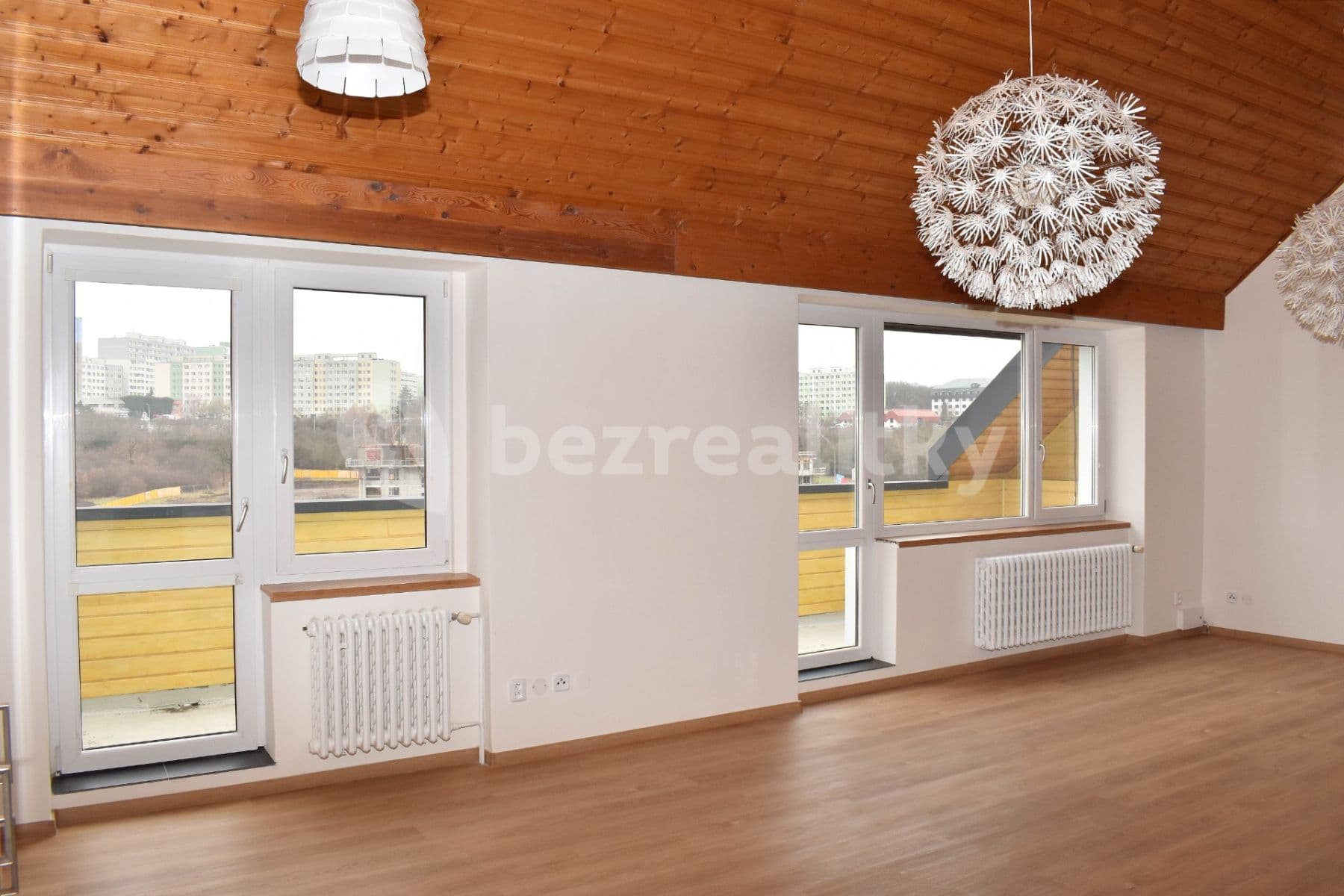 Prenájom bytu 4-izbový 98 m², Kloboukova, Praha, Praha Prenájom bytu 4-izbový 98 m², Kloboukova, Praha, Praha