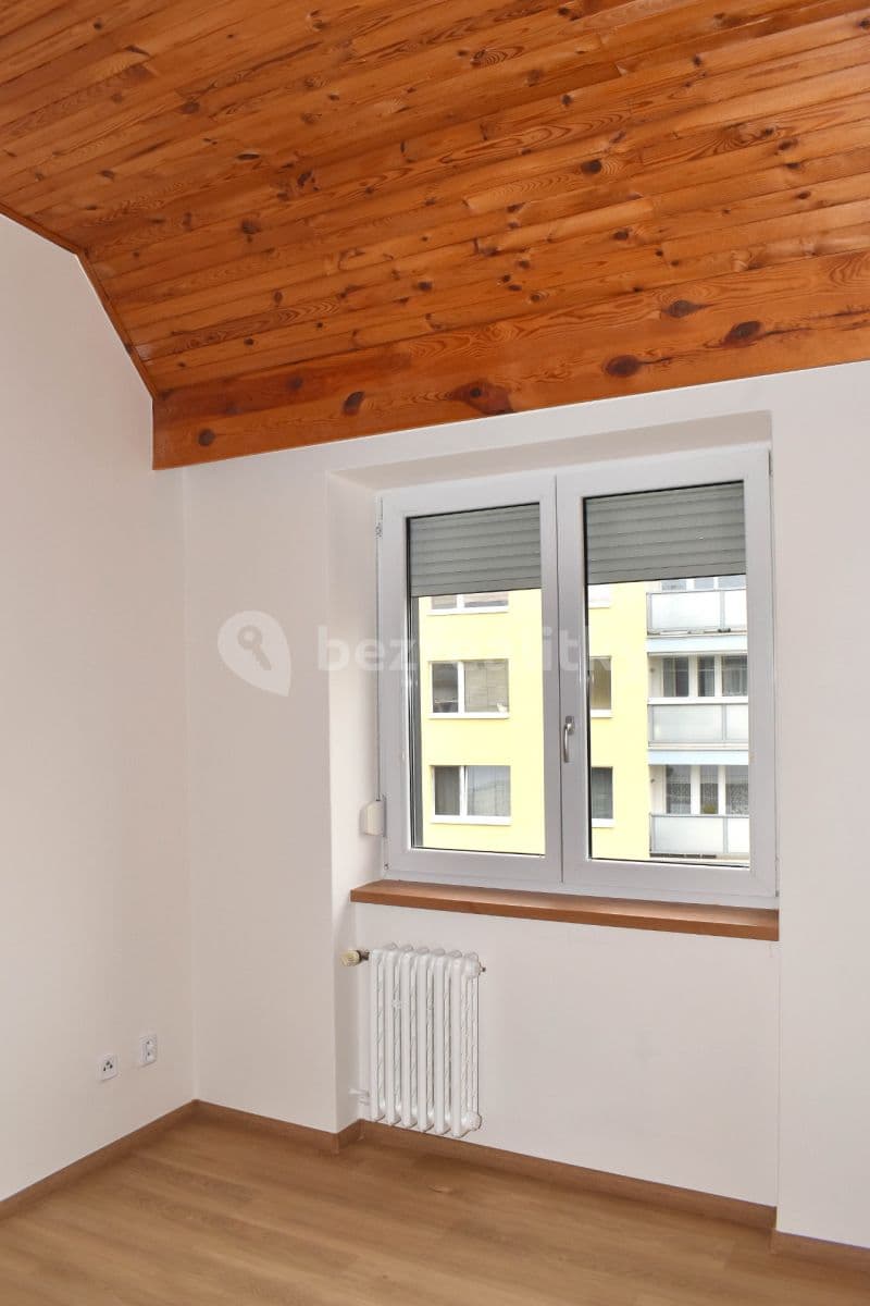 Prenájom bytu 4-izbový 98 m², Kloboukova, Praha, Praha Prenájom bytu 4-izbový 98 m², Kloboukova, Praha, Praha