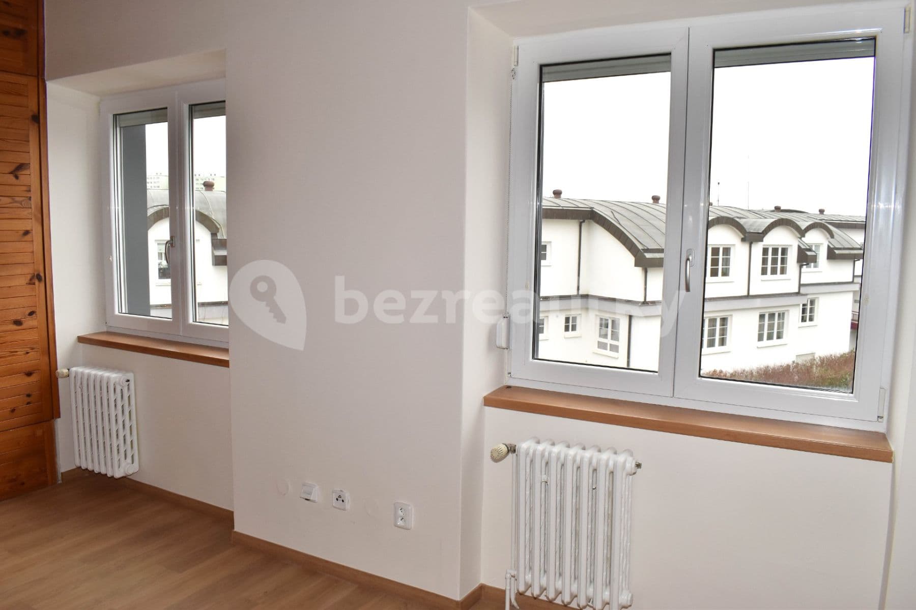 Prenájom bytu 4-izbový 98 m², Kloboukova, Praha, Praha Prenájom bytu 4-izbový 98 m², Kloboukova, Praha, Praha