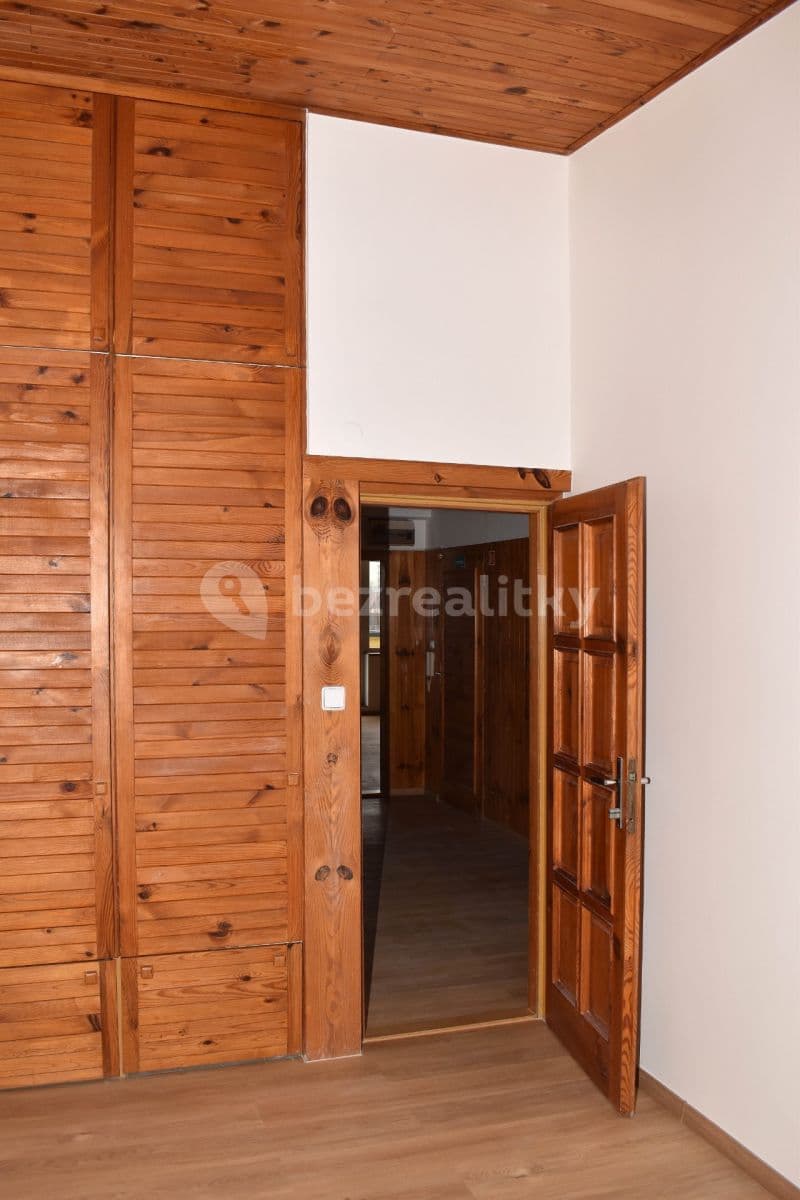 Prenájom bytu 4-izbový 98 m², Kloboukova, Praha, Praha Prenájom bytu 4-izbový 98 m², Kloboukova, Praha, Praha