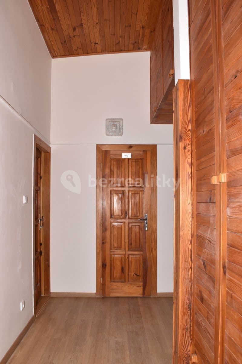 Prenájom bytu 4-izbový 98 m², Kloboukova, Praha, Praha Prenájom bytu 4-izbový 98 m², Kloboukova, Praha, Praha