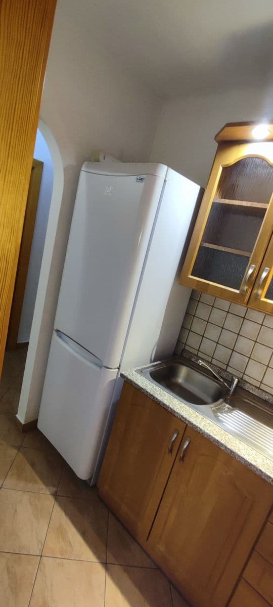 Prenájom bytu 5-izbový 60 m², Rákosníkova, Neveklov, Středočeský kraj Prenájom bytu 5-izbový 60 m², Rákosníkova, Neveklov, Středočeský kraj