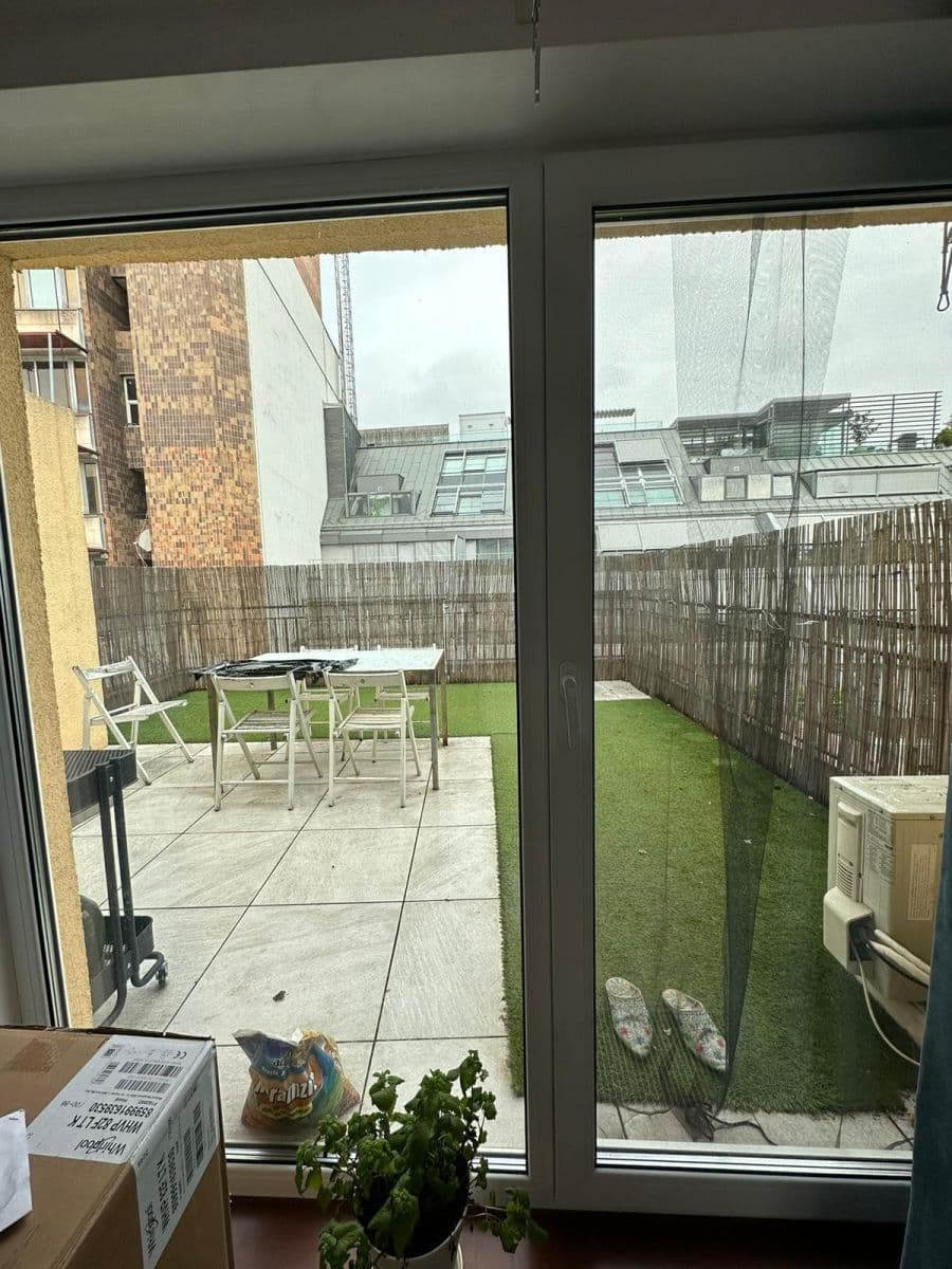 Prenájom bytu 2-izbový 55 m², Grösslingová, Bratislava - mestská časť Staré Mesto, Bratislavský kraj Prenájom bytu 2-izbový 55 m², Grösslingová, Bratislava - mestská časť Staré Mesto, Bratislavský kraj