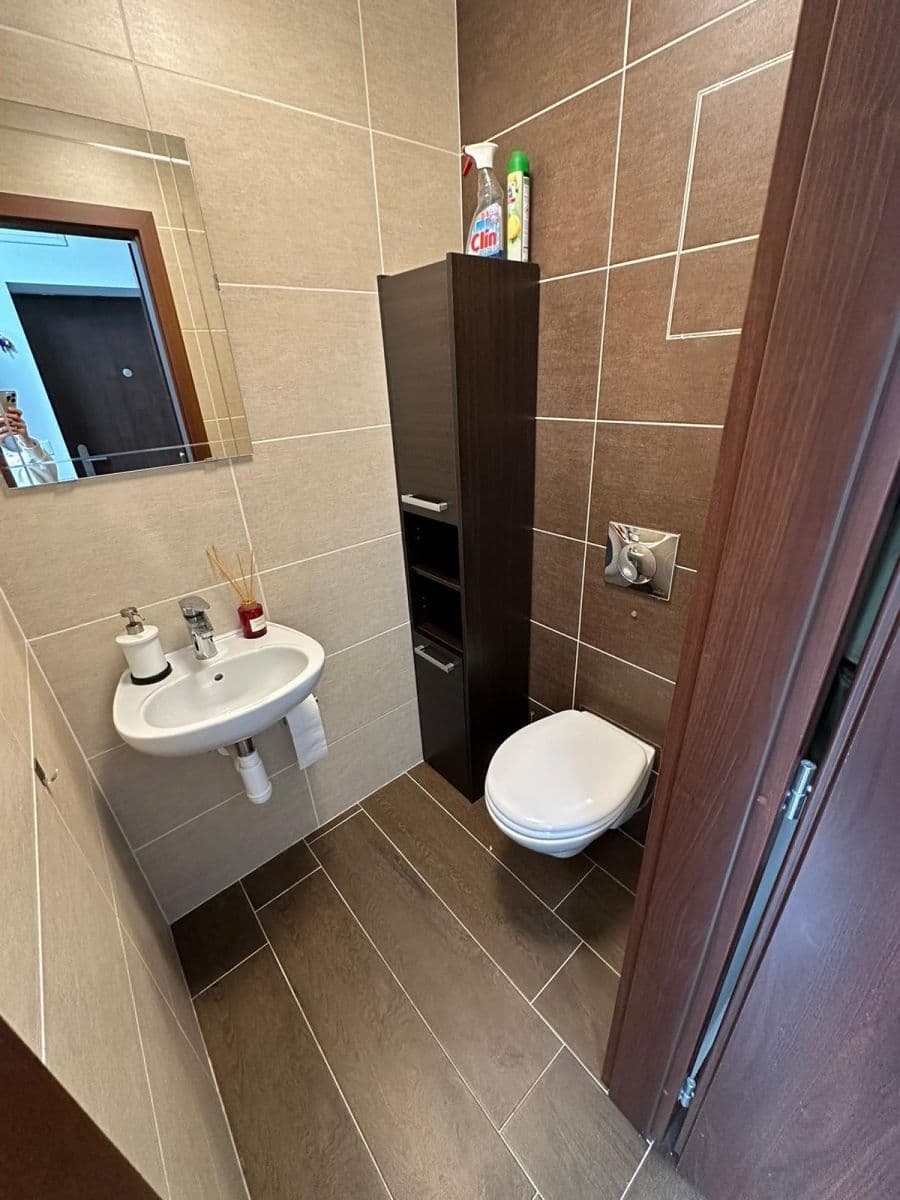 Prenájom bytu 2-izbový 55 m², Grösslingová, Bratislava - mestská časť Staré Mesto, Bratislavský kraj Prenájom bytu 2-izbový 55 m², Grösslingová, Bratislava - mestská časť Staré Mesto, Bratislavský kraj