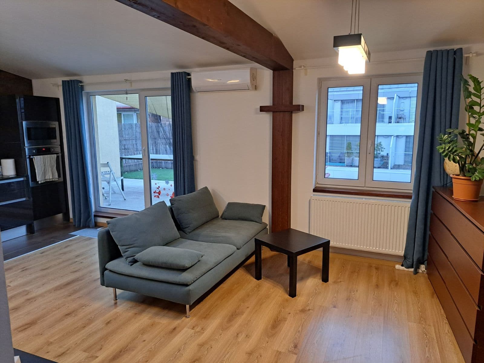 Prenájom bytu 2-izbový 55 m², Grösslingová, Bratislava - mestská časť Staré Mesto, Bratislavský kraj Prenájom bytu 2-izbový 55 m², Grösslingová, Bratislava - mestská časť Staré Mesto, Bratislavský kraj