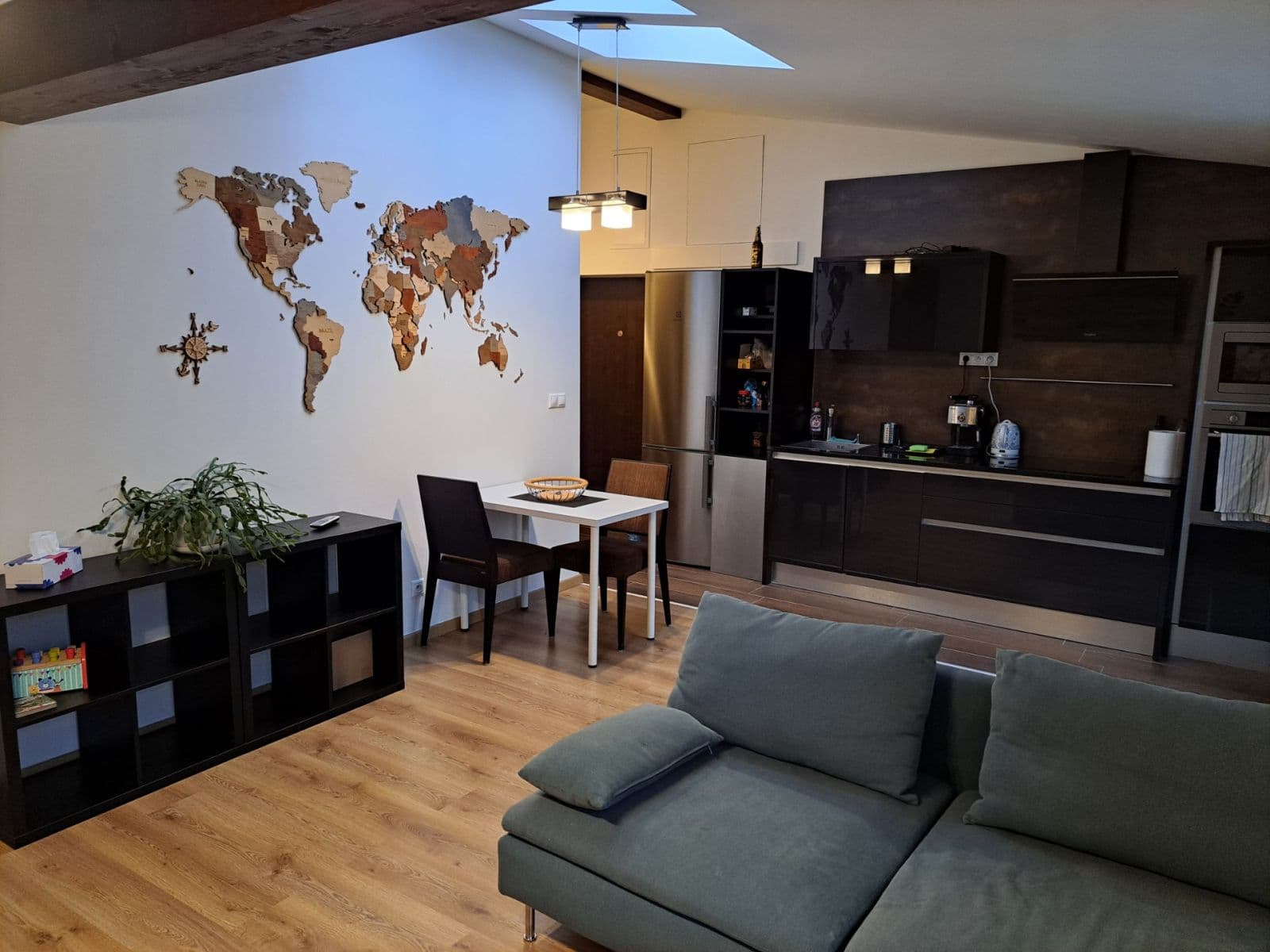 Prenájom bytu 2-izbový 55 m², Grösslingová, Bratislava - mestská časť Staré Mesto, Bratislavský kraj Prenájom bytu 2-izbový 55 m², Grösslingová, Bratislava - mestská časť Staré Mesto, Bratislavský kraj