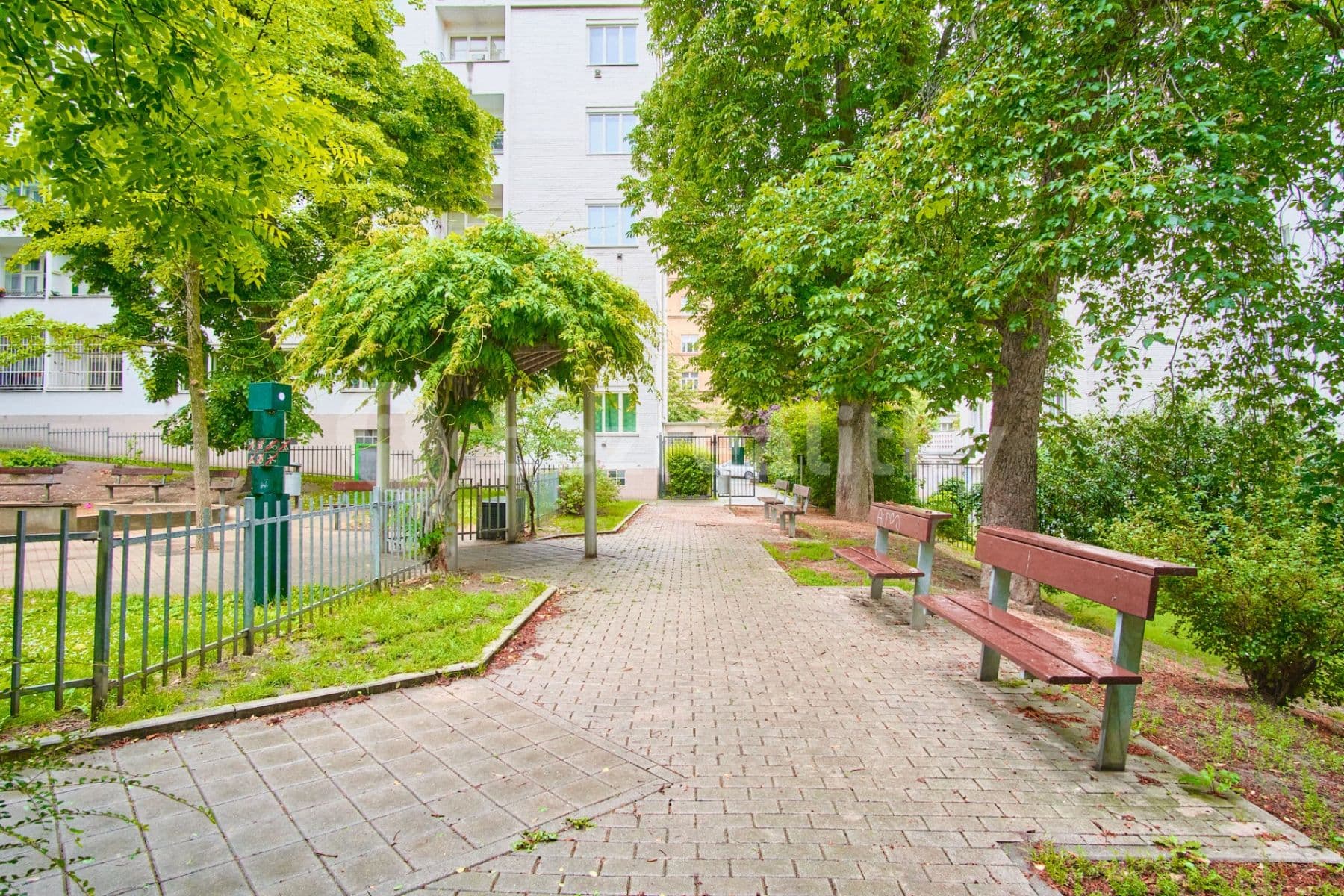 Prenájom bytu 2-izbový 55 m², Baranova, Praha, Praha Prenájom bytu 2-izbový 55 m², Baranova, Praha, Praha