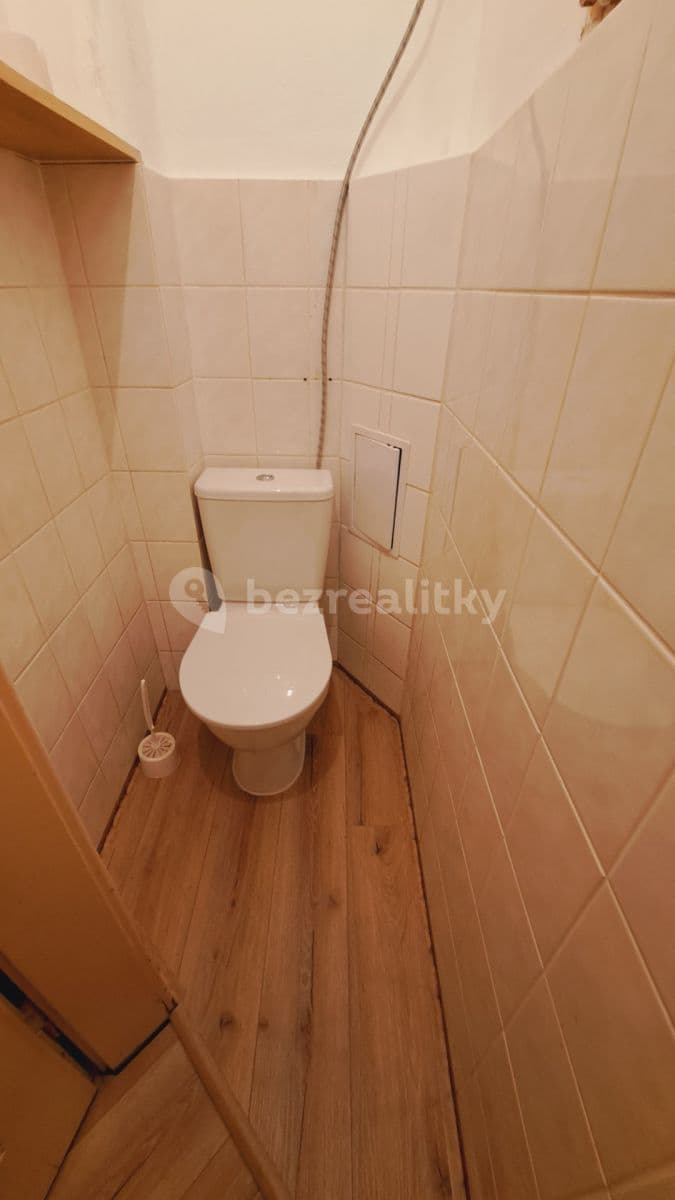 Prenájom bytu 1-izbový 30 m², U Křížku, Praha, Praha Prenájom bytu 1-izbový 30 m², U Křížku, Praha, Praha