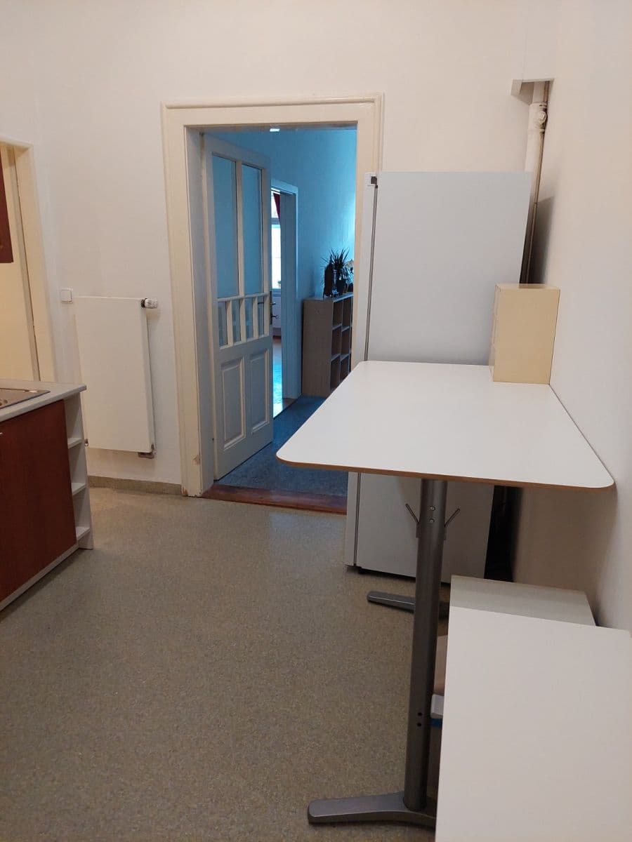 Prenájom bytu 2-izbový 43 m², Bělehradská, Praha, Praha Prenájom bytu 2-izbový 43 m², Bělehradská, Praha, Praha