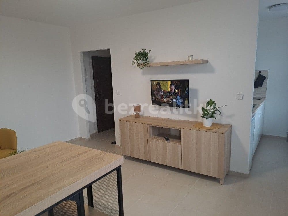 Prenájom bytu 1-izbový 32 m², Varnsdorfská, Praha, Praha Prenájom bytu 1-izbový 32 m², Varnsdorfská, Praha, Praha