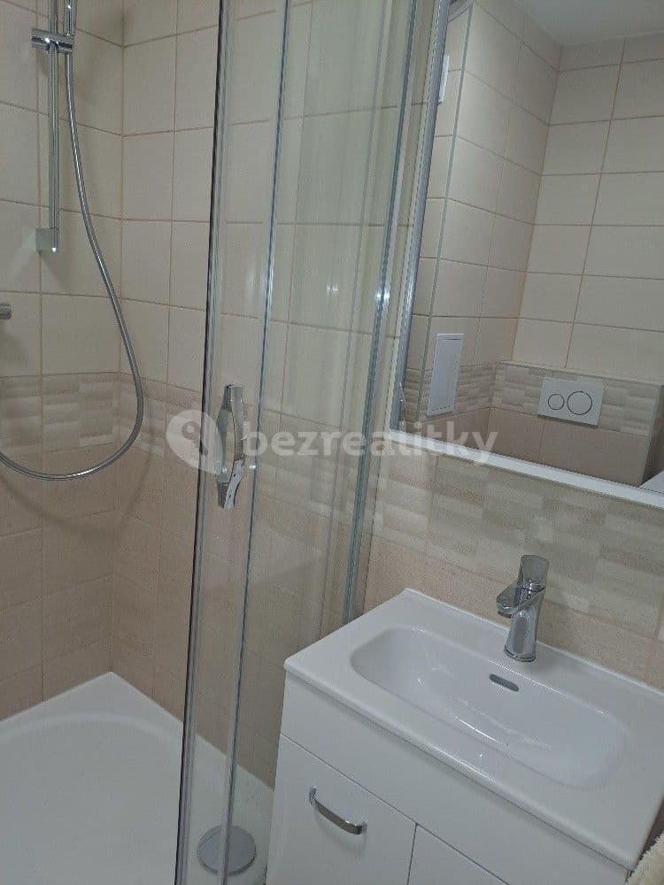 Prenájom bytu 1-izbový 32 m², Varnsdorfská, Praha, Praha Prenájom bytu 1-izbový 32 m², Varnsdorfská, Praha, Praha