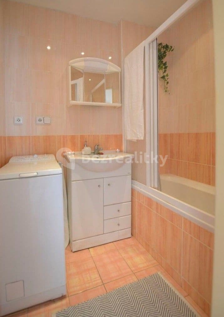 Prenájom bytu 2-izbový 41 m², Mnichovická, Praha, Praha Prenájom bytu 2-izbový 41 m², Mnichovická, Praha, Praha