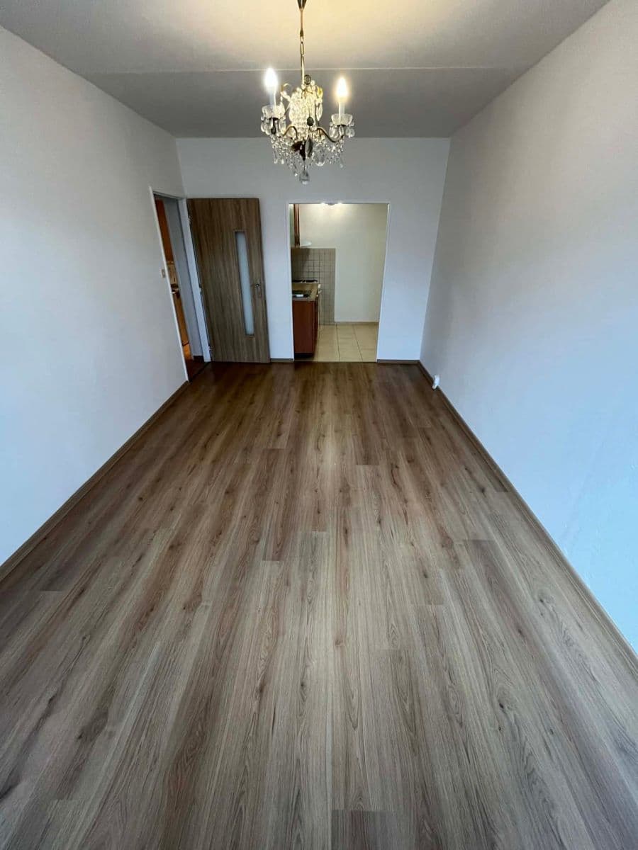 Prenájom bytu 2-izbový 41 m², Mnichovická, Praha, Praha Prenájom bytu 2-izbový 41 m², Mnichovická, Praha, Praha