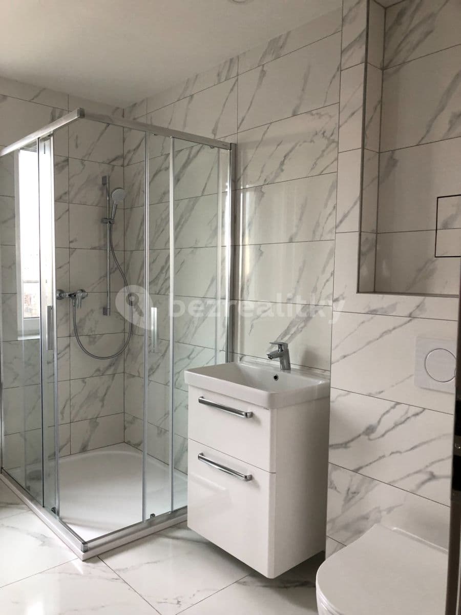 Prenájom bytu 1-izbový 30 m², Bělohorská, Praha, Praha Prenájom bytu 1-izbový 30 m², Bělohorská, Praha, Praha