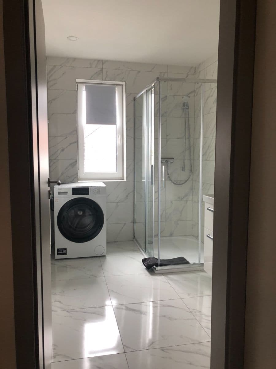 Prenájom bytu 1-izbový 30 m², Bělohorská, Praha, Praha Prenájom bytu 1-izbový 30 m², Bělohorská, Praha, Praha