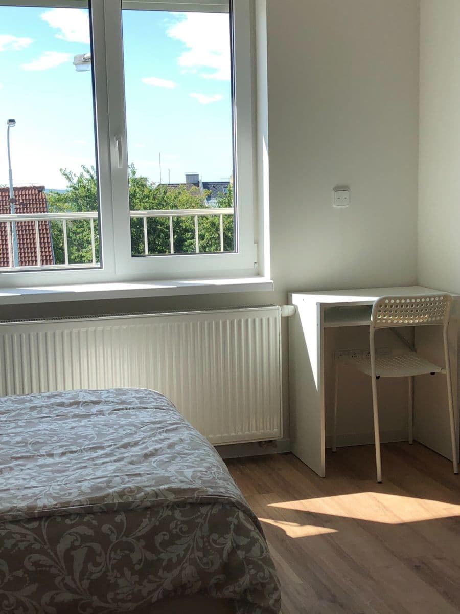 Prenájom bytu 1-izbový 30 m², Bělohorská, Praha, Praha Prenájom bytu 1-izbový 30 m², Bělohorská, Praha, Praha