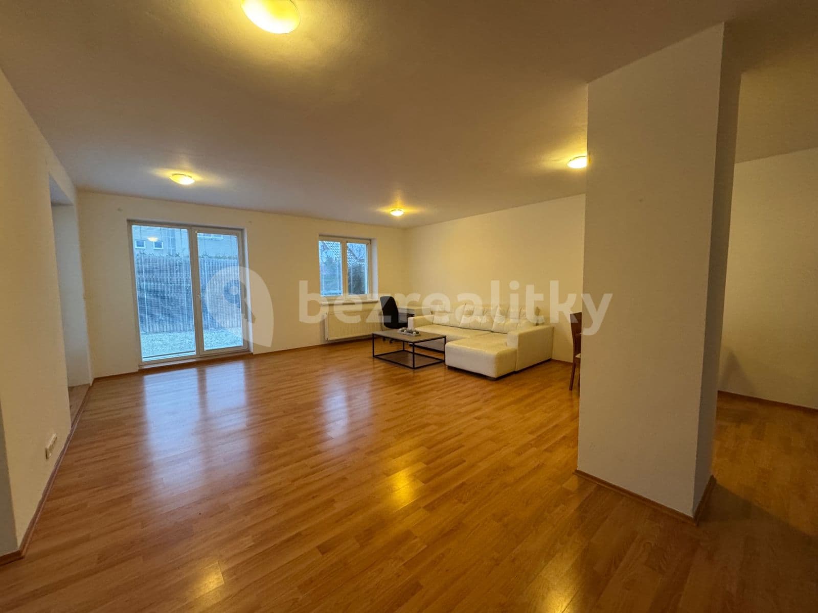 Prenájom bytu 2-izbový 81 m², Pivoňkova, Brno, Jihomoravský kraj Prenájom bytu 2-izbový 81 m², Pivoňkova, Brno, Jihomoravský kraj