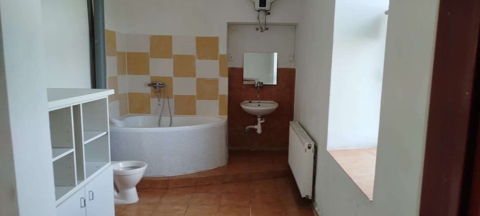 Prenájom bytu 4-izbový 101 m², Hospozín, Středočeský kraj Prenájom bytu 4-izbový 101 m², Hospozín, Středočeský kraj