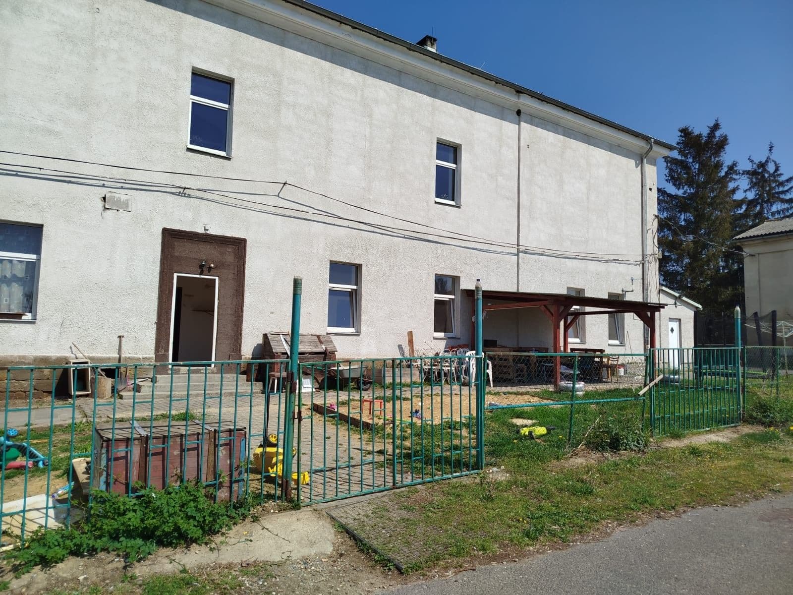 Prenájom bytu 4-izbový 101 m², Hospozín, Středočeský kraj Prenájom bytu 4-izbový 101 m², Hospozín, Středočeský kraj