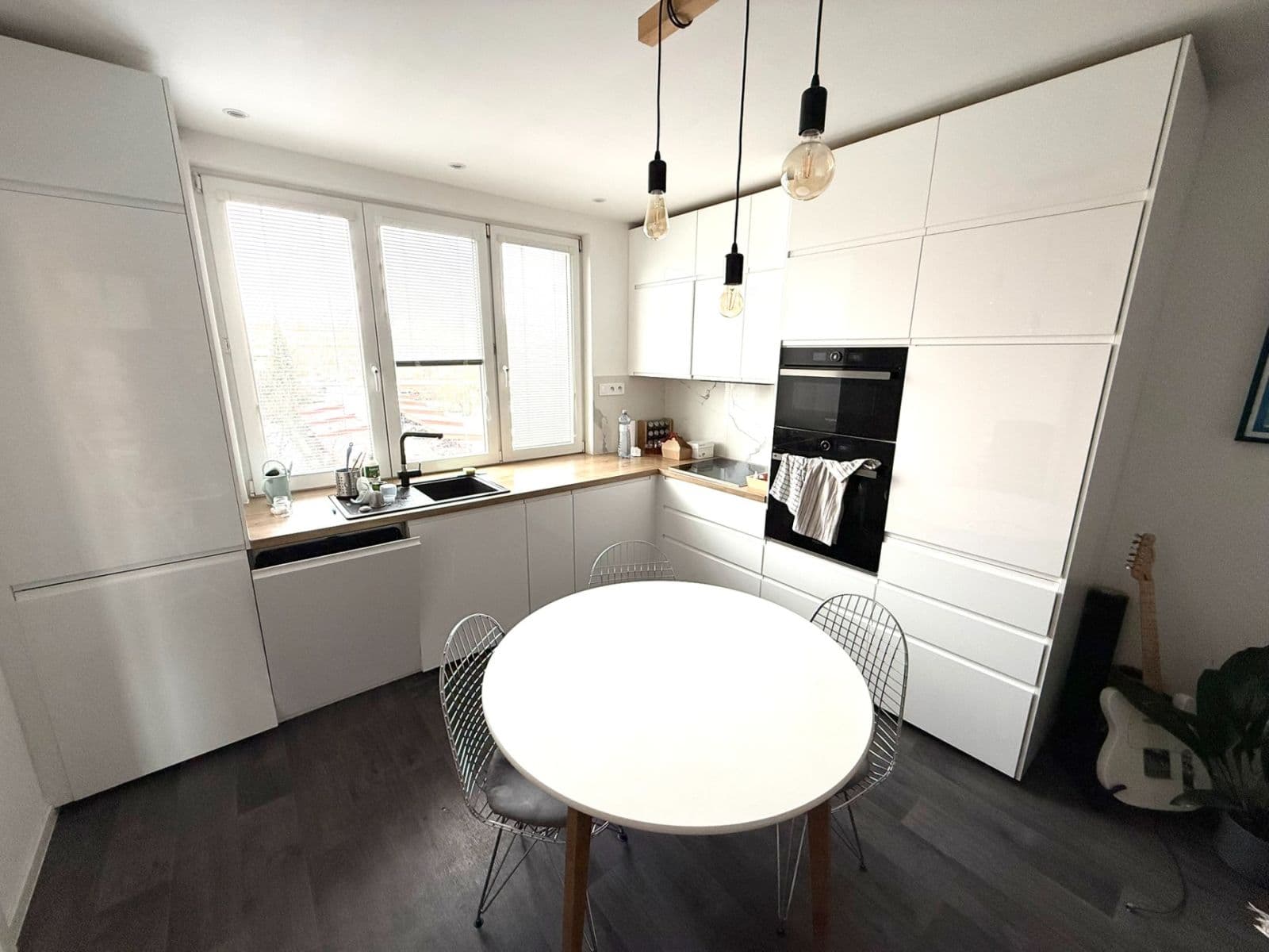 Prenájom bytu 3-izbový 66 m², Ruzyňská, Praha, Praha Prenájom bytu 3-izbový 66 m², Ruzyňská, Praha, Praha