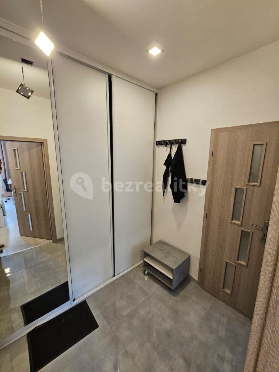 Prenájom bytu 2-izbový 43 m², Na Louži, Praha, Praha Prenájom bytu 2-izbový 43 m², Na Louži, Praha, Praha