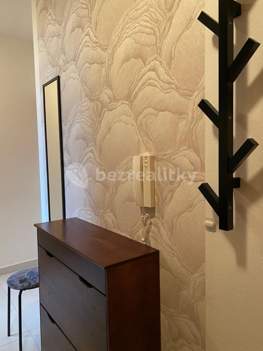 Prenájom bytu 1-izbový 38 m², V Osikách, Praha, Praha Prenájom bytu 1-izbový 38 m², V Osikách, Praha, Praha