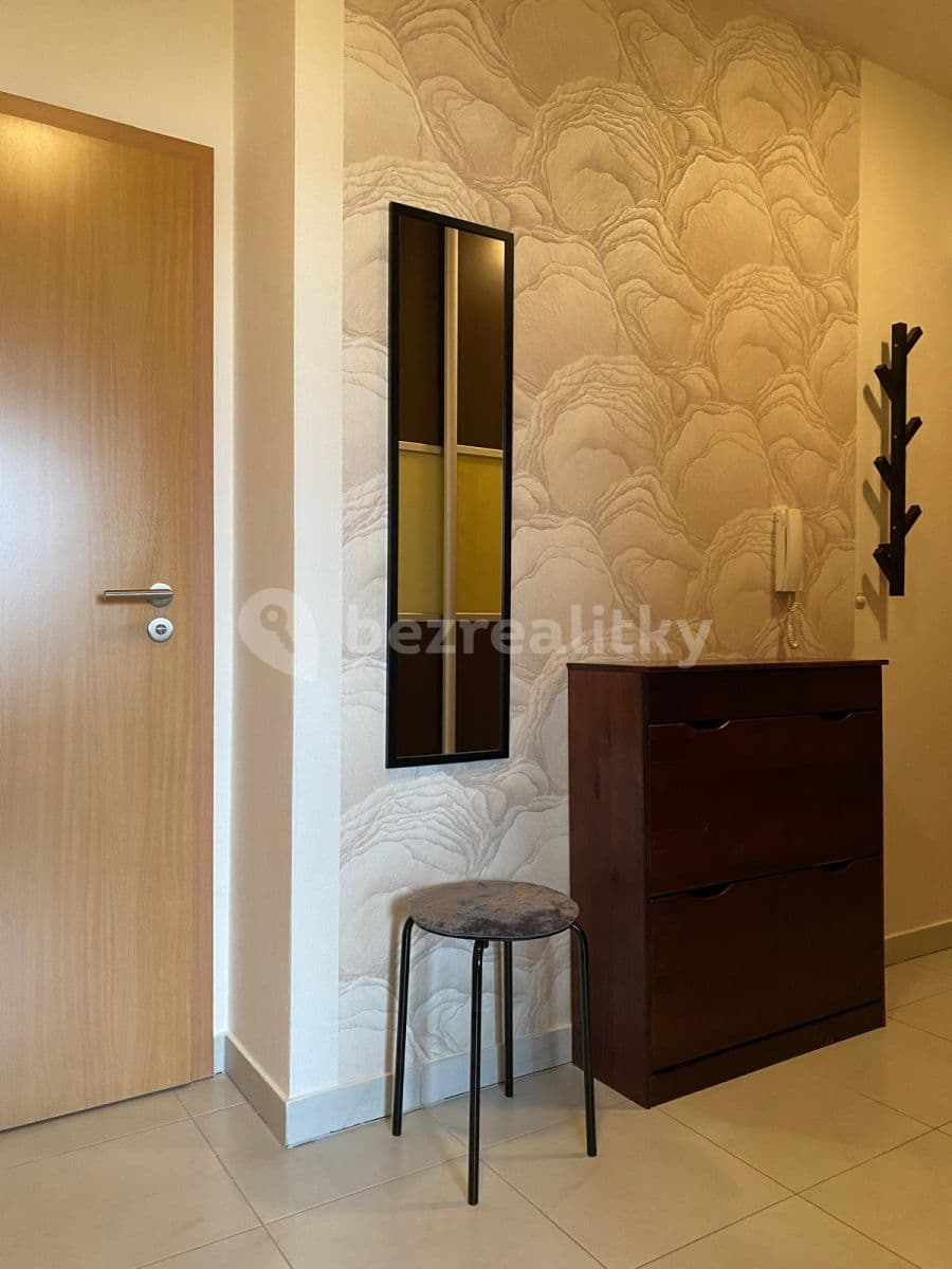 Prenájom bytu 1-izbový 38 m², V Osikách, Praha, Praha Prenájom bytu 1-izbový 38 m², V Osikách, Praha, Praha