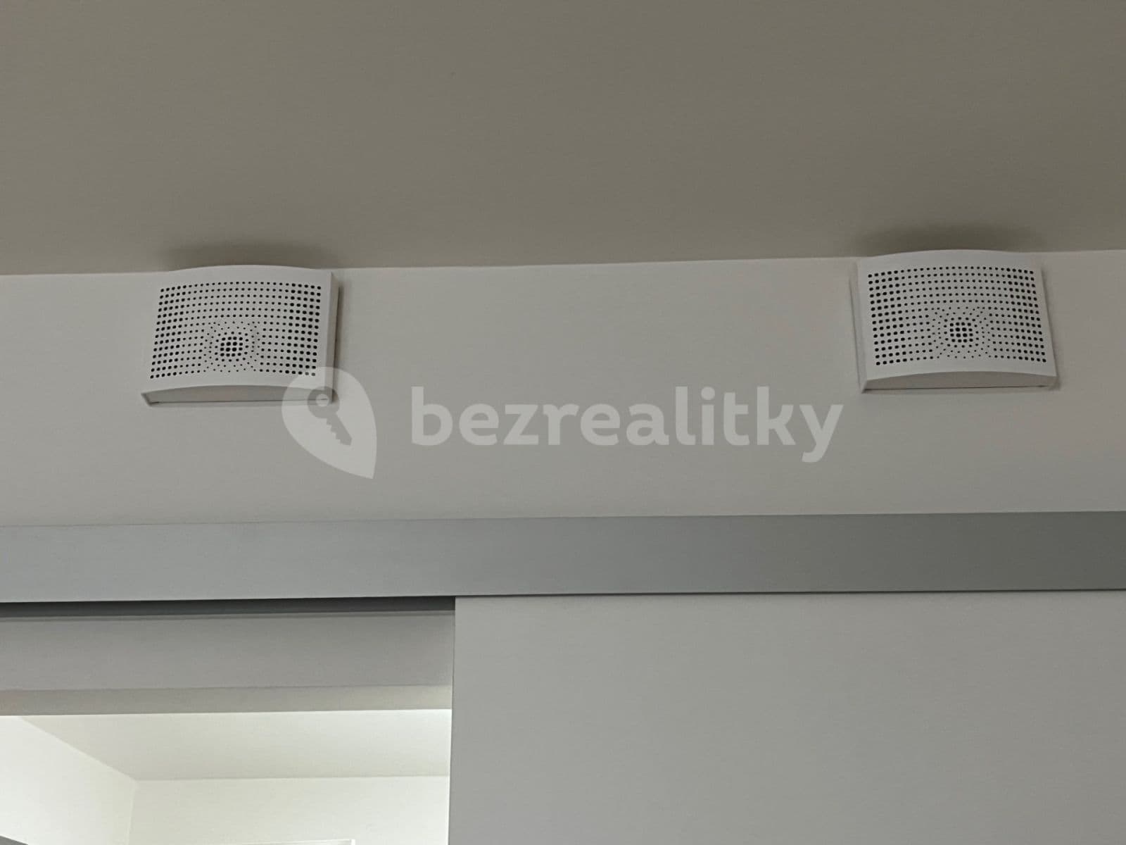 Prenájom bytu 1-izbový 40 m², Hornoměcholupská, Praha, Praha Prenájom bytu 1-izbový 40 m², Hornoměcholupská, Praha, Praha