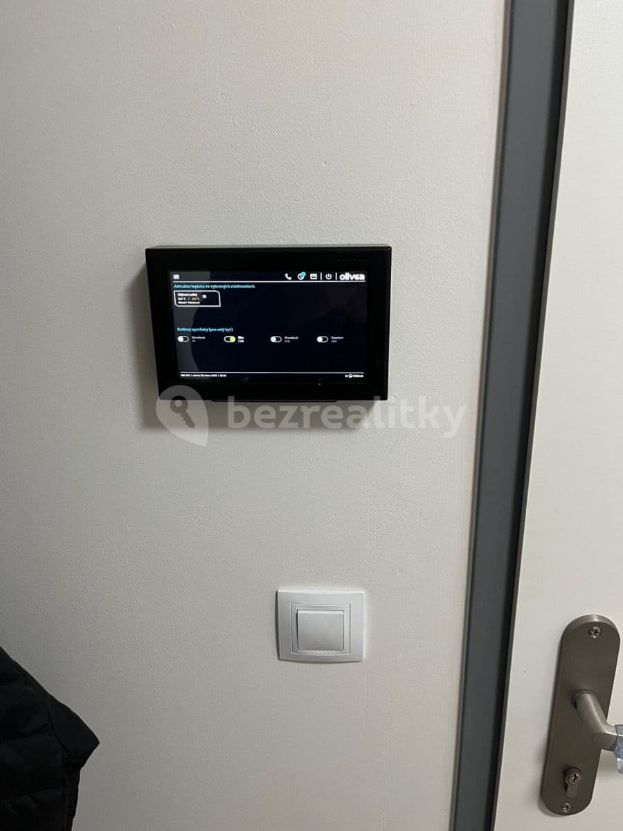 Prenájom bytu 1-izbový 40 m², Hornoměcholupská, Praha, Praha Prenájom bytu 1-izbový 40 m², Hornoměcholupská, Praha, Praha