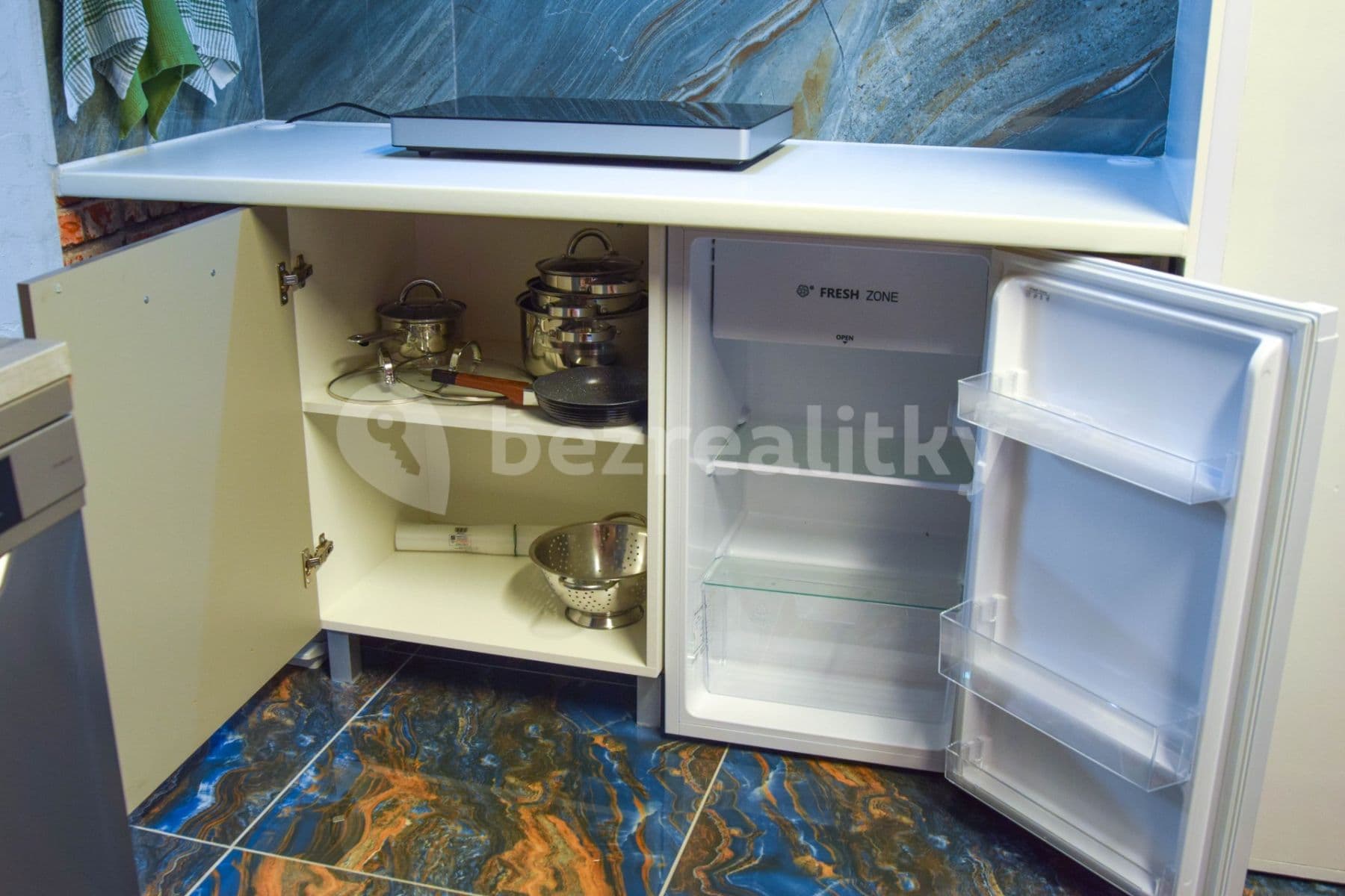 Prenájom bytu 2-izbový 36 m², Nesvačilka, Jihomoravský kraj Prenájom bytu 2-izbový 36 m², Nesvačilka, Jihomoravský kraj