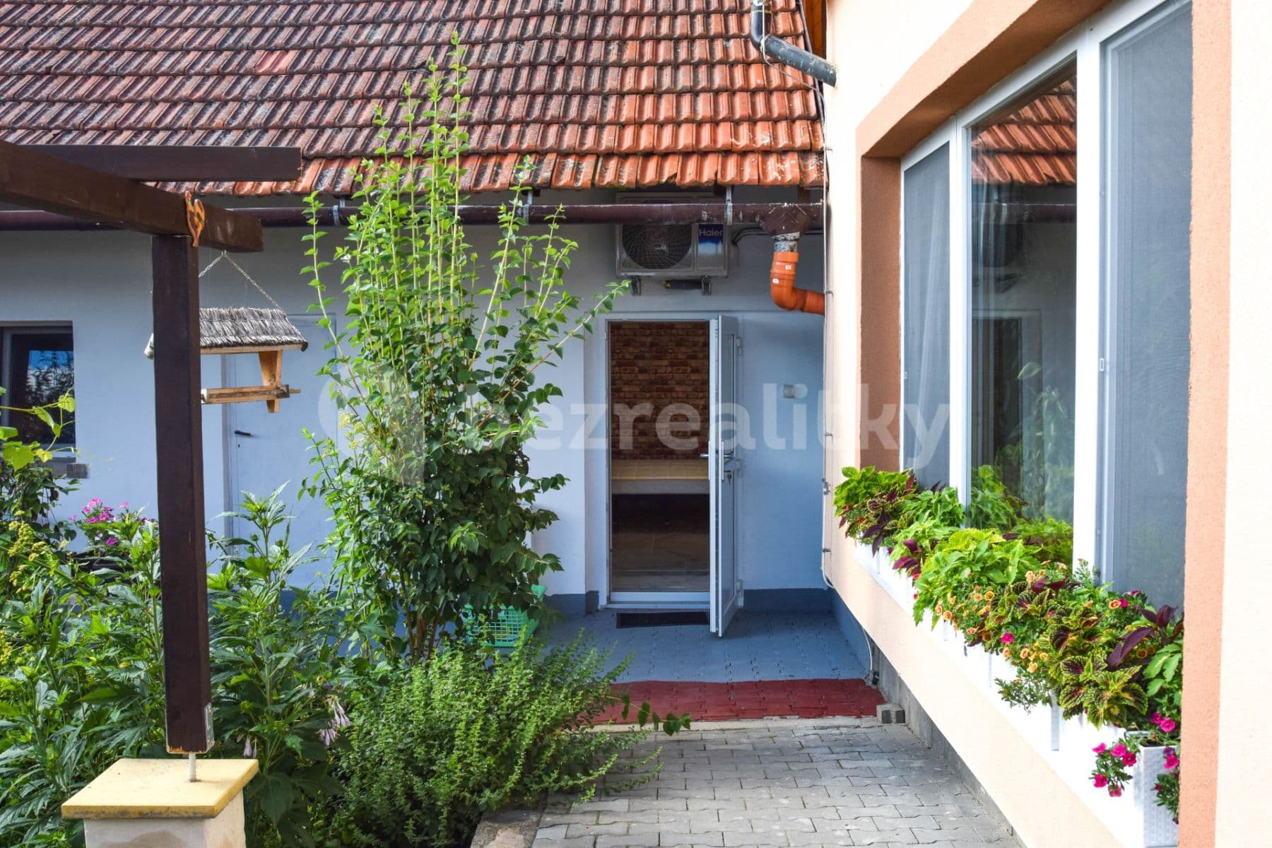 Prenájom bytu 2-izbový 36 m², Nesvačilka, Jihomoravský kraj Prenájom bytu 2-izbový 36 m², Nesvačilka, Jihomoravský kraj