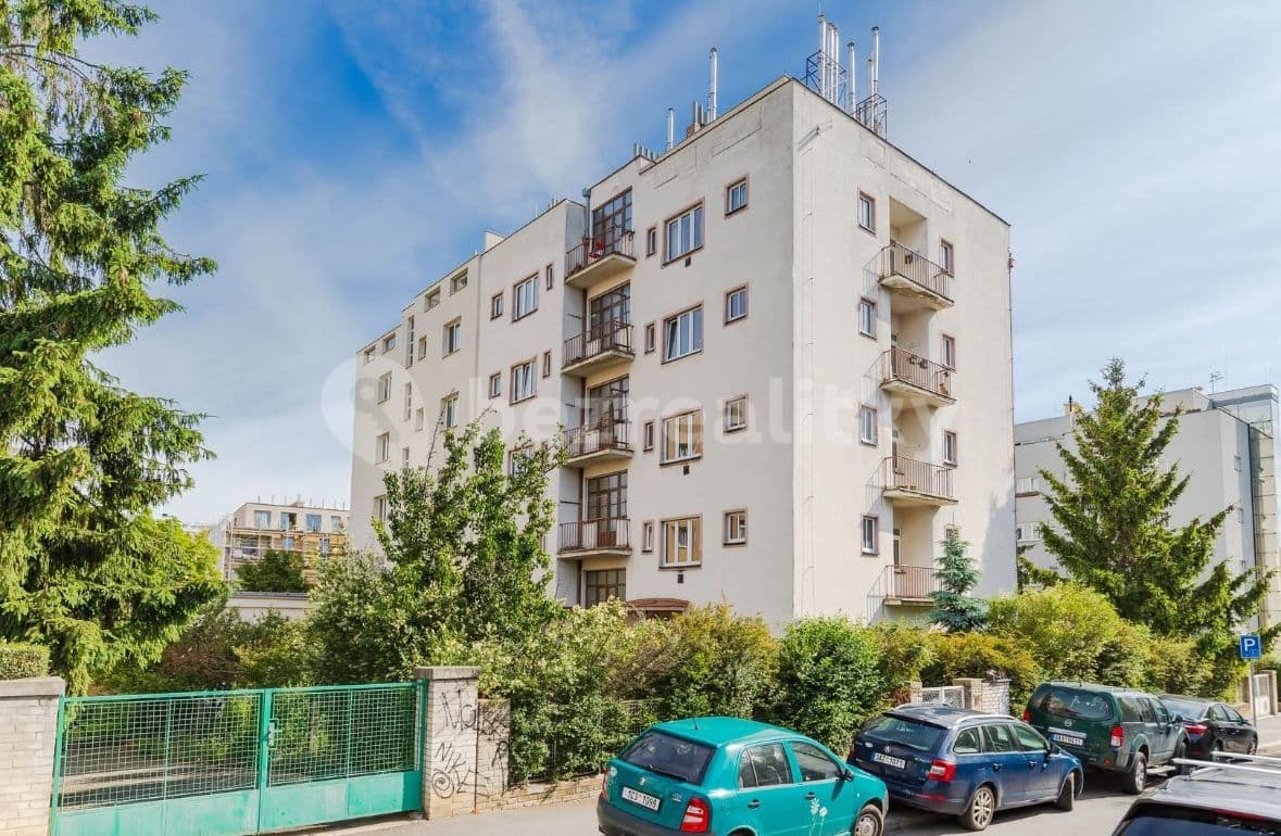 Prenájom bytu 3-izbový 90 m², Nad Kajetánkou, Praha, Praha Prenájom bytu 3-izbový 90 m², Nad Kajetánkou, Praha, Praha