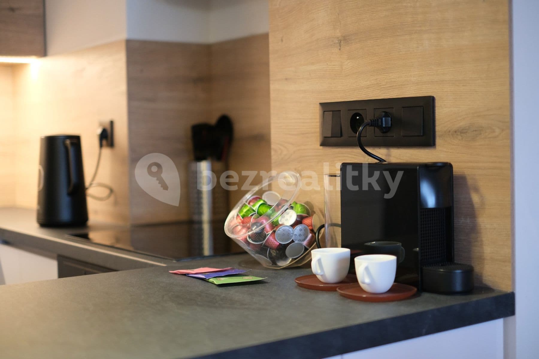 Prenájom bytu 2-izbový 43 m², V Háji, Praha, Praha Prenájom bytu 2-izbový 43 m², V Háji, Praha, Praha