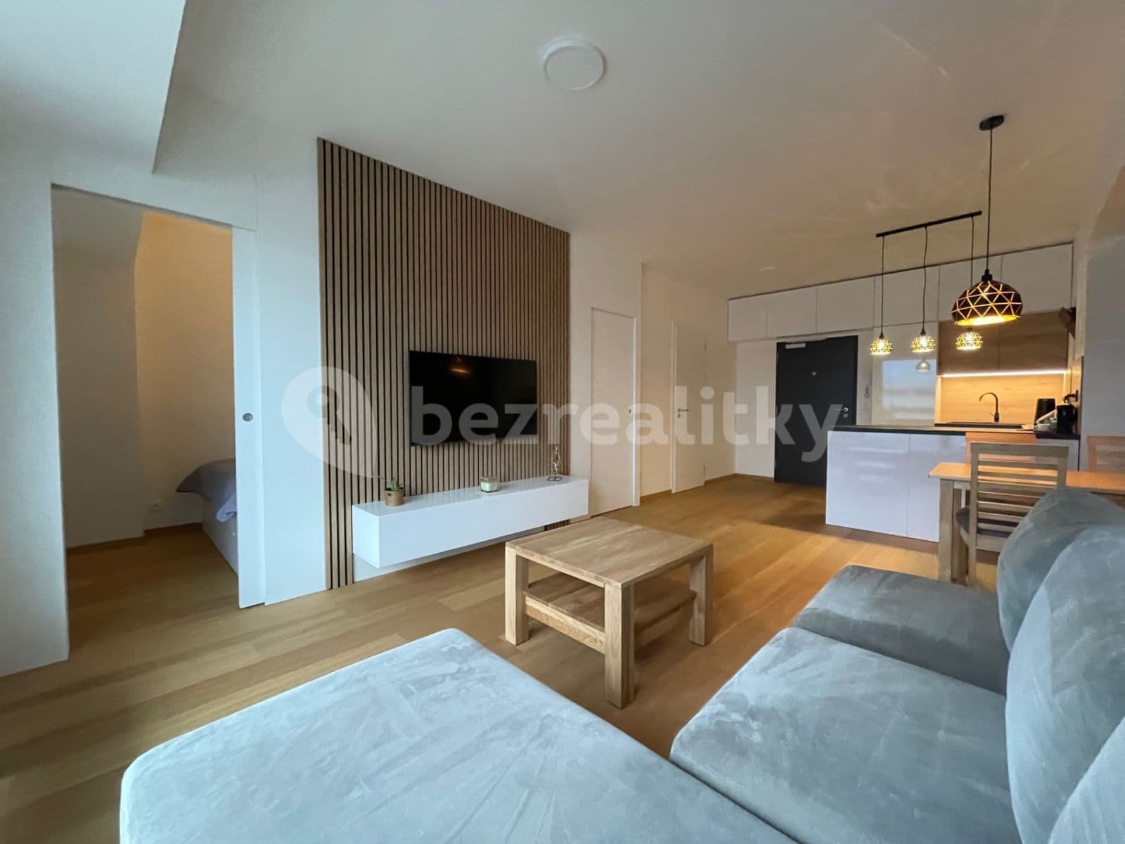 Prenájom bytu 2-izbový 43 m², V Háji, Praha, Praha Prenájom bytu 2-izbový 43 m², V Háji, Praha, Praha