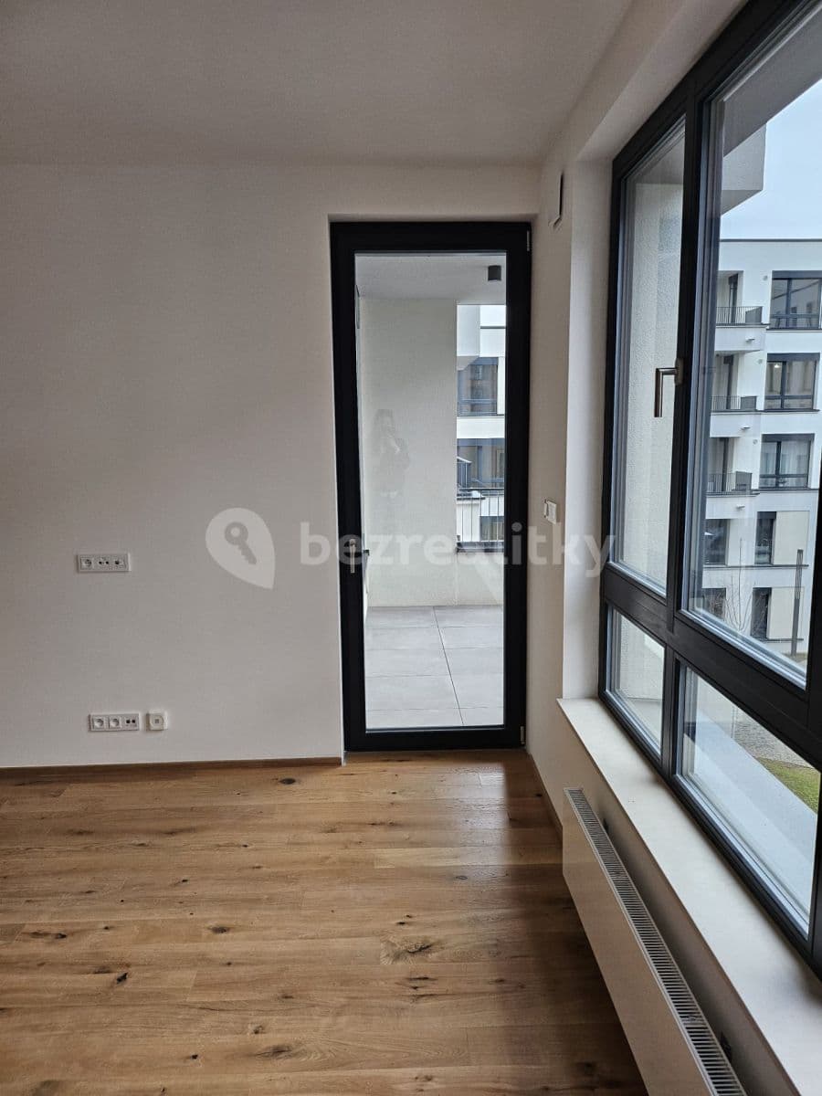 Prenájom bytu 2-izbový 56 m², Praha, Praha Prenájom bytu 2-izbový 56 m², Praha, Praha