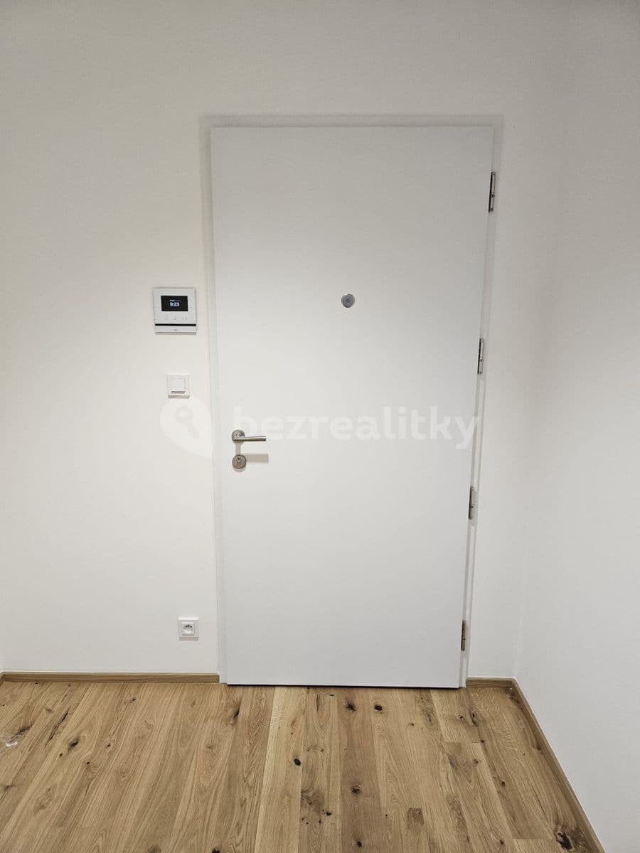 Prenájom bytu 2-izbový 56 m², Praha, Praha Prenájom bytu 2-izbový 56 m², Praha, Praha