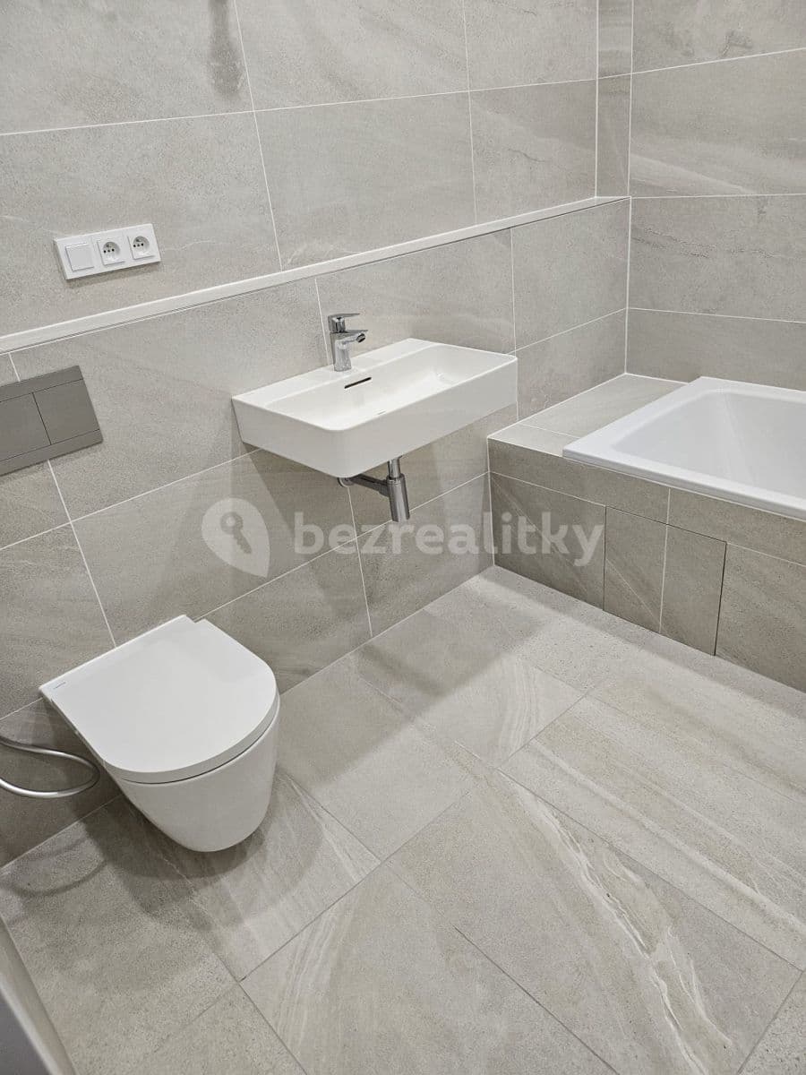 Prenájom bytu 2-izbový 56 m², Praha, Praha Prenájom bytu 2-izbový 56 m², Praha, Praha