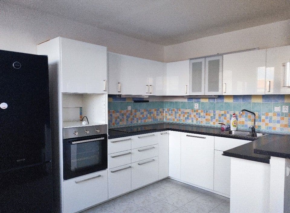 Predaj bytu 3-izbový 70 m², Holíkova, Jílové u Prahy, Středočeský kraj Predaj bytu 3-izbový 70 m², Holíkova, Jílové u Prahy, Středočeský kraj