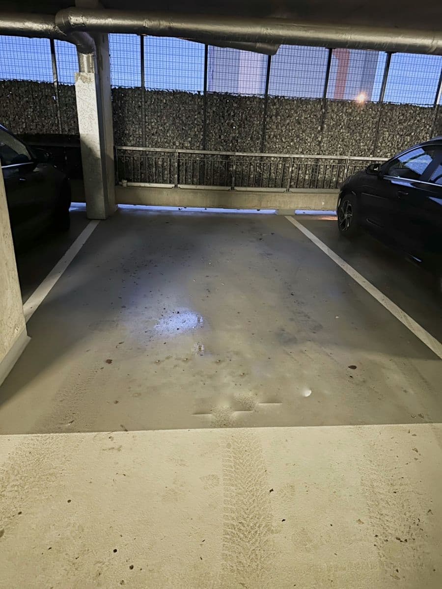 Predaj garáže 13 m², Nad Přehradou, Praha, Praha Predaj garáže 13 m², Nad Přehradou, Praha, Praha