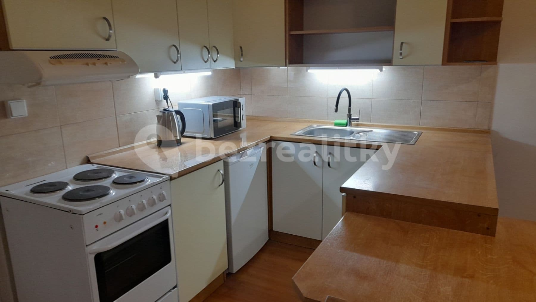 Prenájom bytu 1-izbový 24 m², Kyselova, Praha, Praha Prenájom bytu 1-izbový 24 m², Kyselova, Praha, Praha