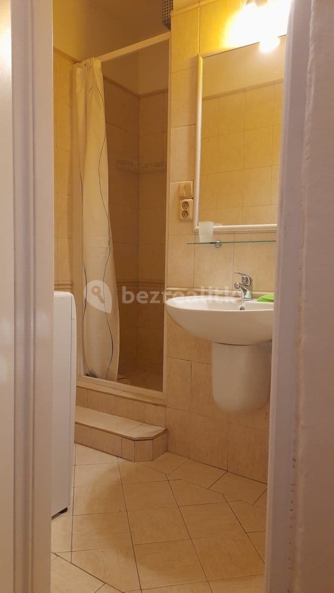 Prenájom bytu 1-izbový 24 m², Kyselova, Praha, Praha Prenájom bytu 1-izbový 24 m², Kyselova, Praha, Praha