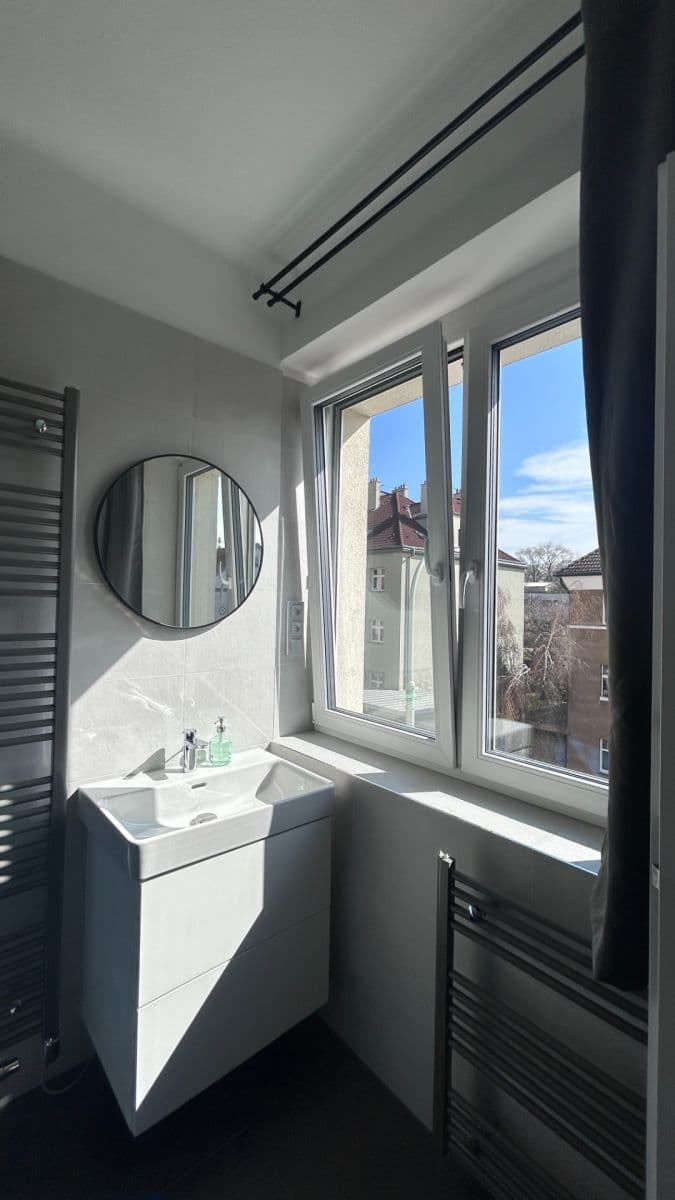 Predaj bytu 2-izbový 53 m², Viklefova, Praha, Praha Predaj bytu 2-izbový 53 m², Viklefova, Praha, Praha