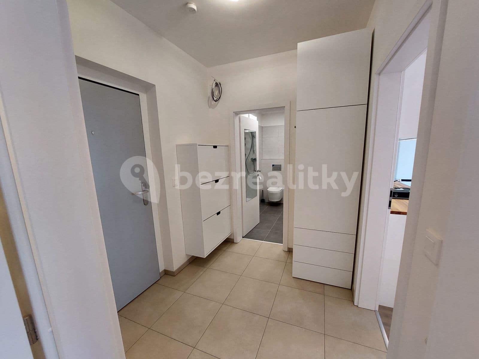 Prenájom bytu 2-izbový 41 m², Praha, Praha Prenájom bytu 2-izbový 41 m², Praha, Praha