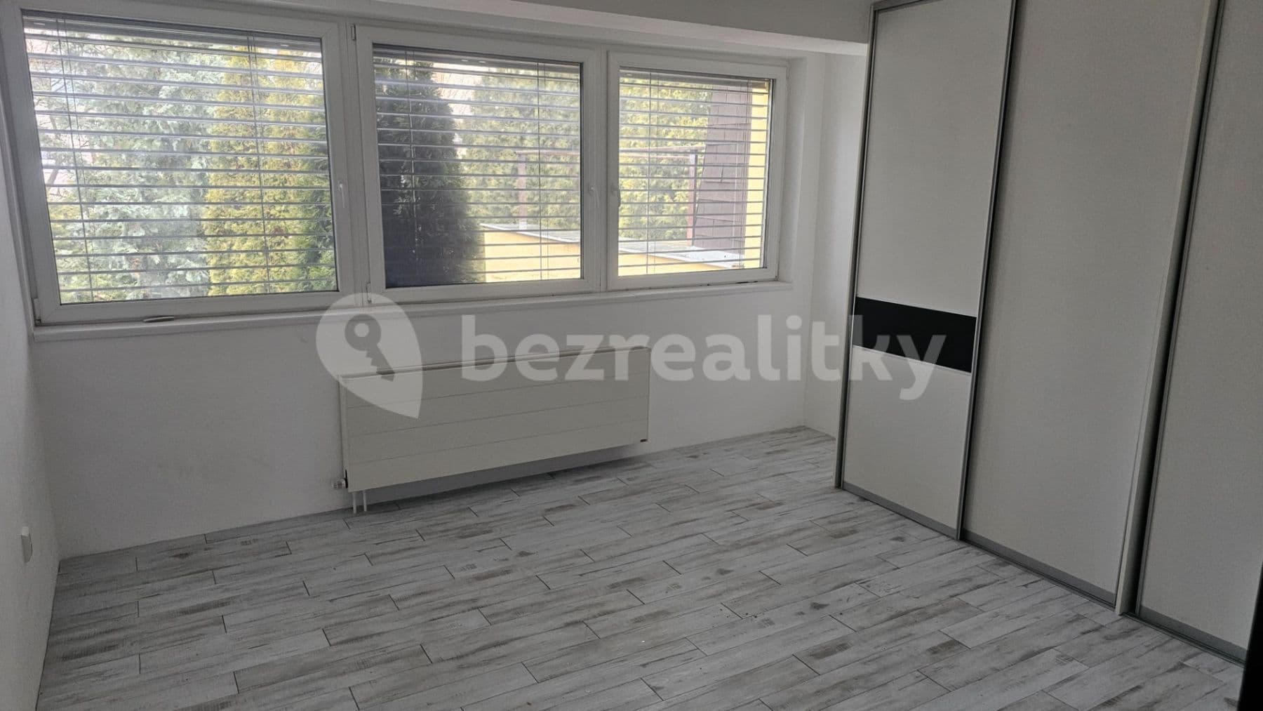 Prenájom bytu 3-izbový 92 m², Nechanická, Praha, Praha Prenájom bytu 3-izbový 92 m², Nechanická, Praha, Praha