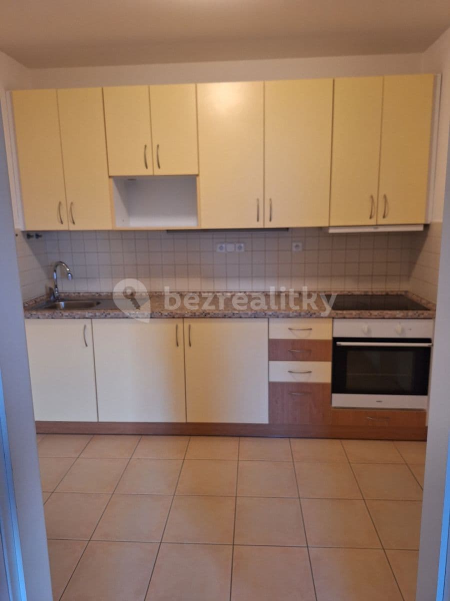 Prenájom bytu 2-izbový 57 m², Úhonická, Jeneč, Středočeský kraj Prenájom bytu 2-izbový 57 m², Úhonická, Jeneč, Středočeský kraj